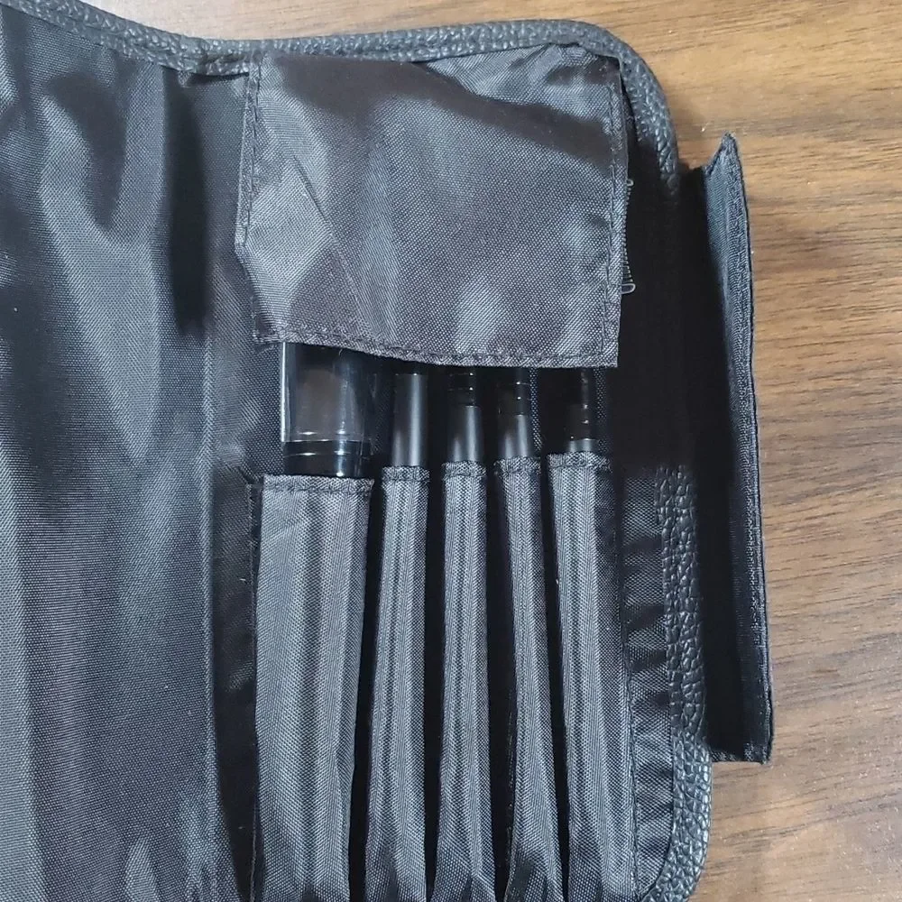 NEW L'bri Make-Up Brush‎ Travel Kit